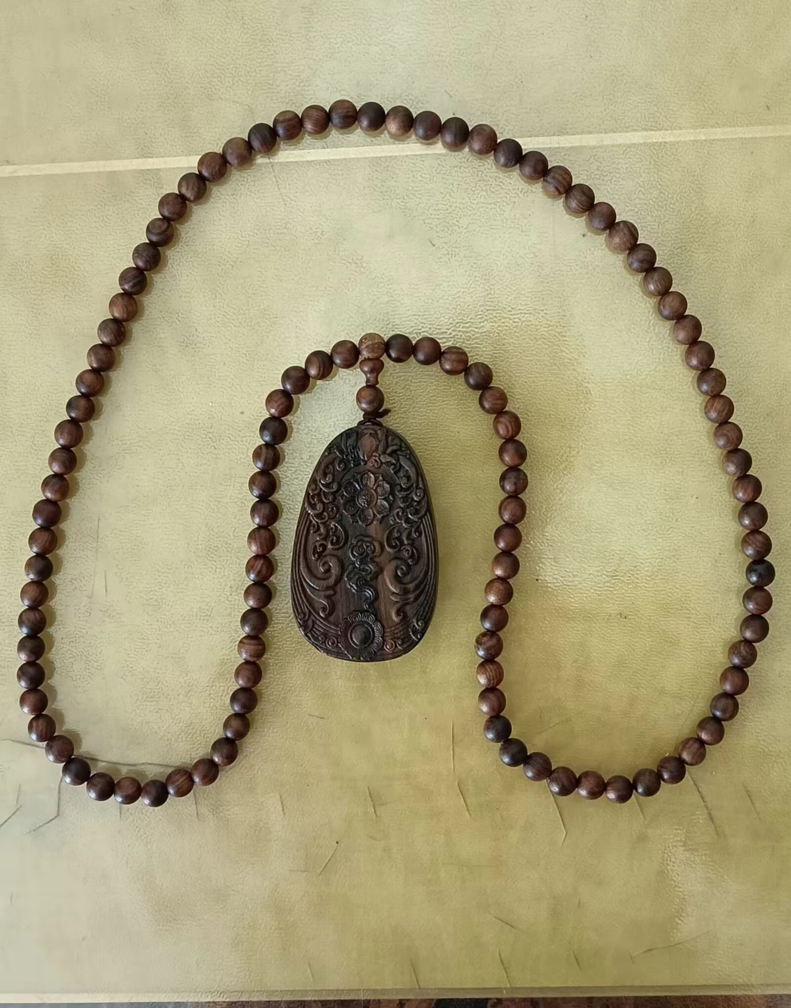 虎皮沉镶嵌黄杨木《观音》