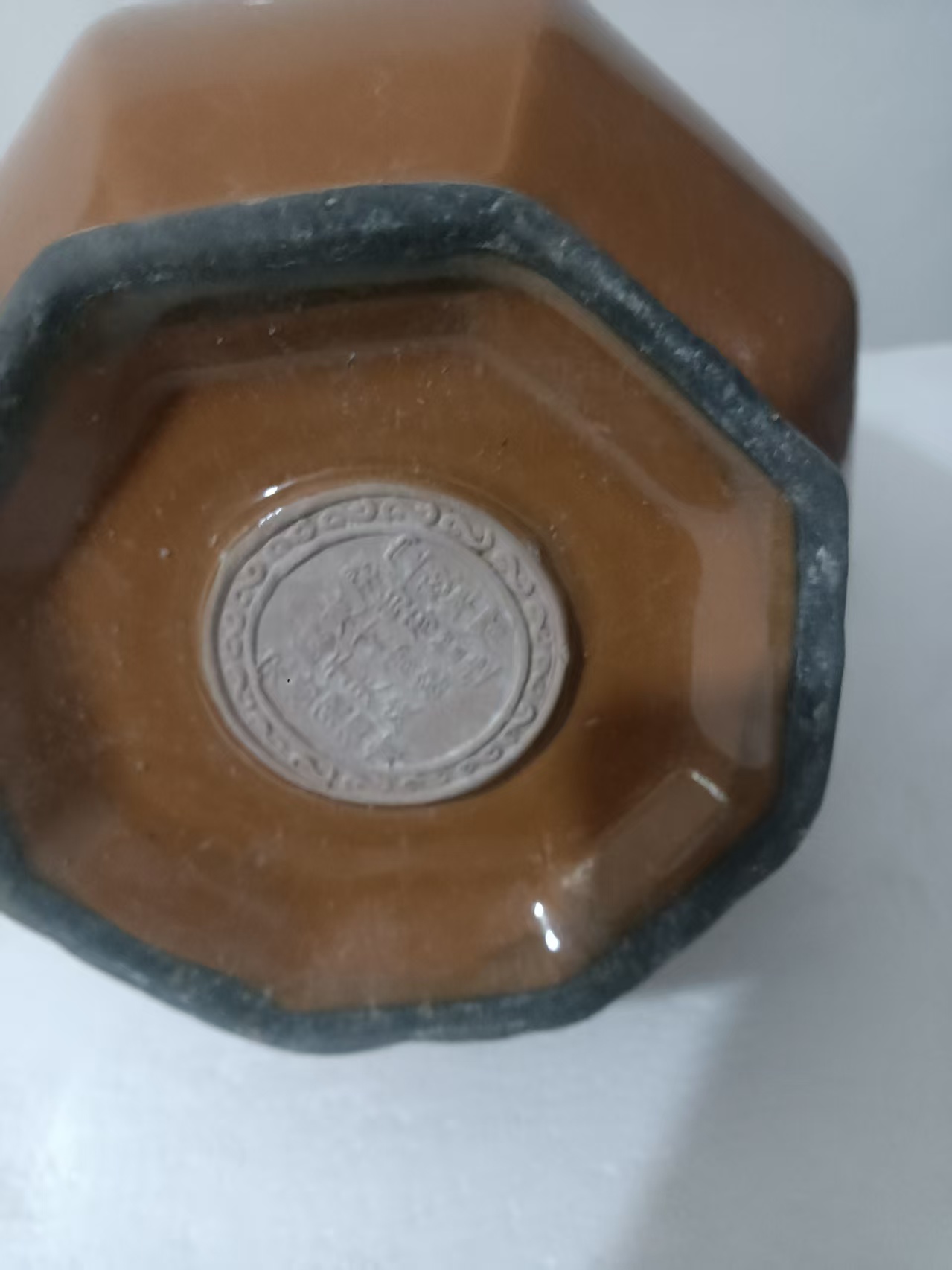 宋徽宗御制《棕色贯耳尊》