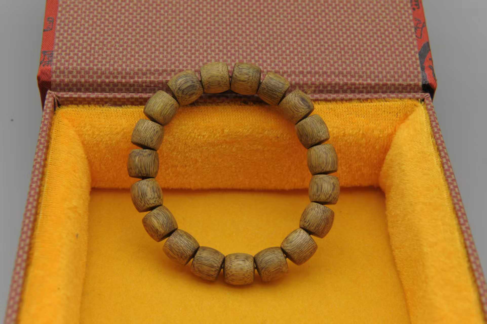 沉香白奇楠《老型桶珠手串》-嘉城艺术交易平台