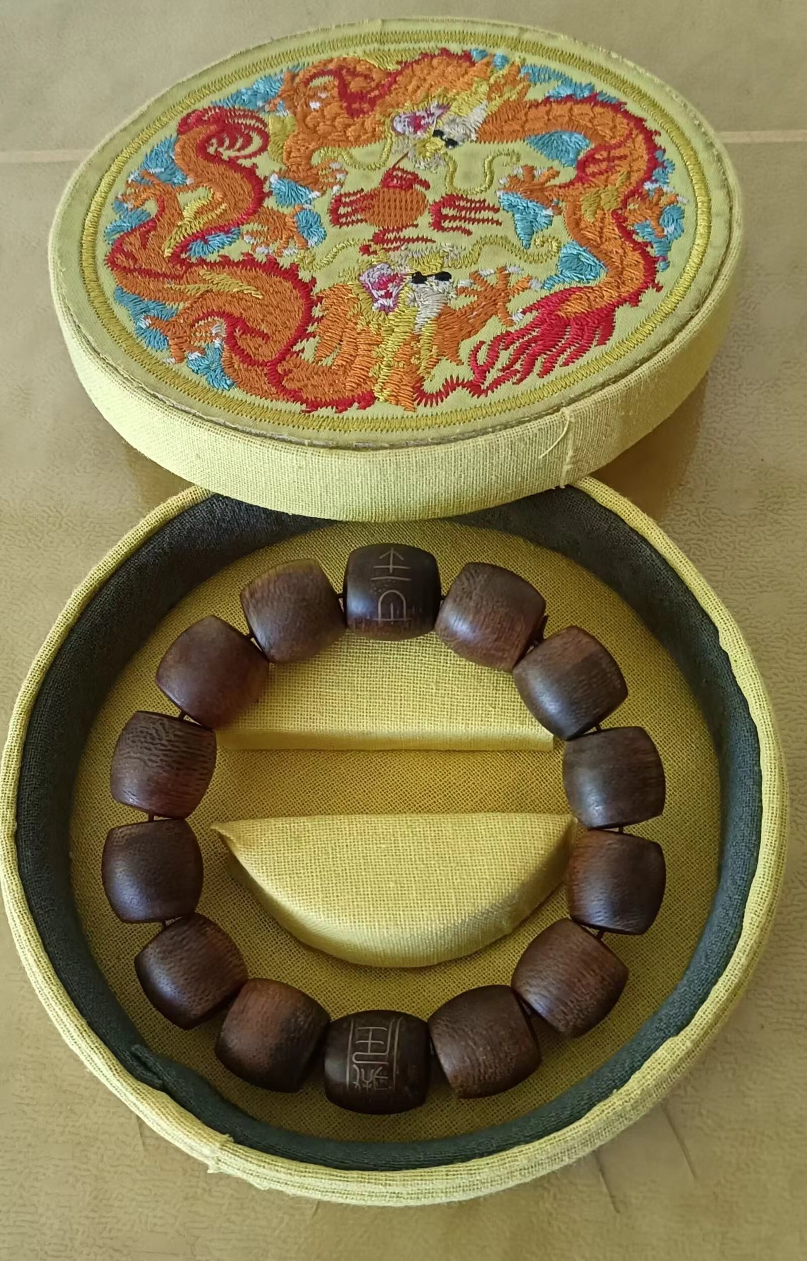 芽庄白奇楠《手串》-嘉城艺术交易平台