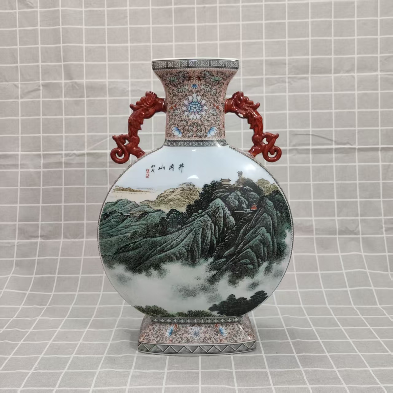 张松茂.徐亚凤《井冈山》抱月瓶-嘉城艺术交易平台