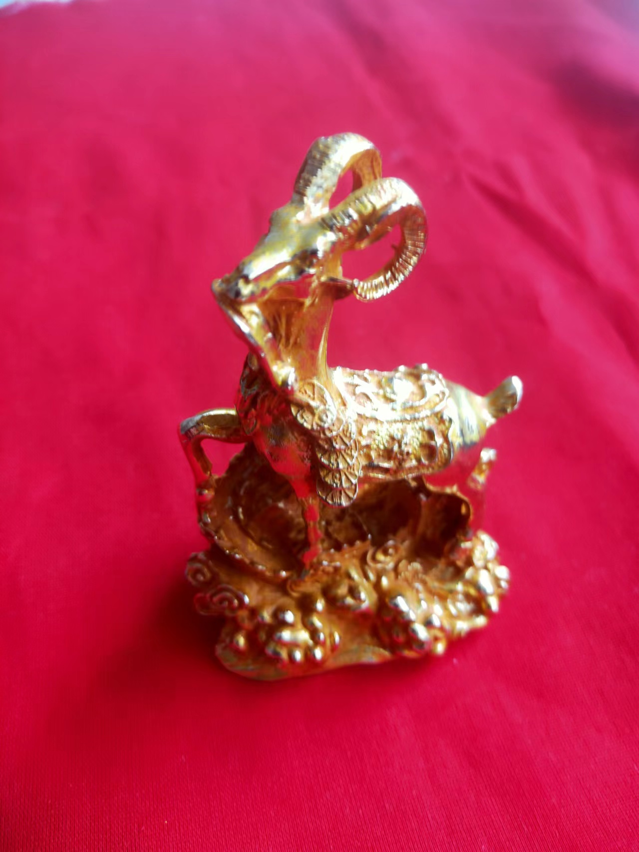 鎏金招财羊-嘉城艺术交易平台