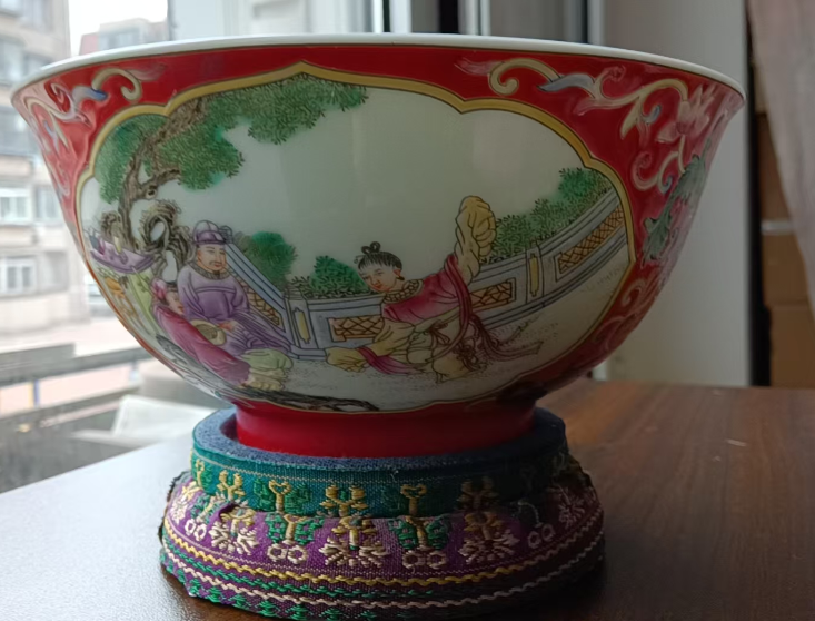 康熙年制《红地开光人物故事碗》-嘉城艺术交易平台