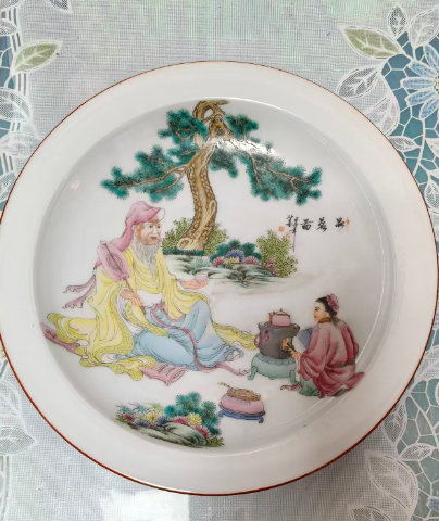 乾隆年制《粉彩人物故事盘》-嘉城艺术交易平台