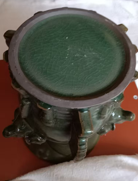 绿釉《出戟尊》