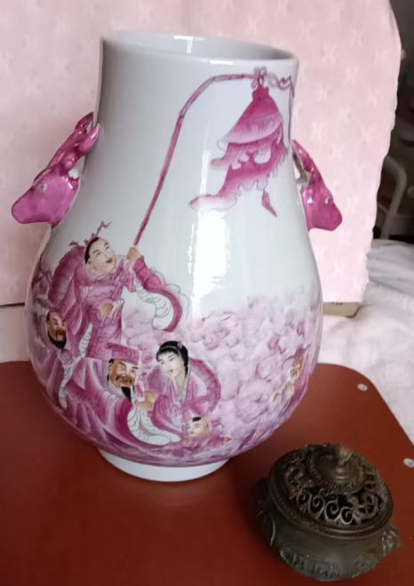 乾隆年制《胭脂红釉人物故事纹鹿头尊》-嘉城艺术交易平台