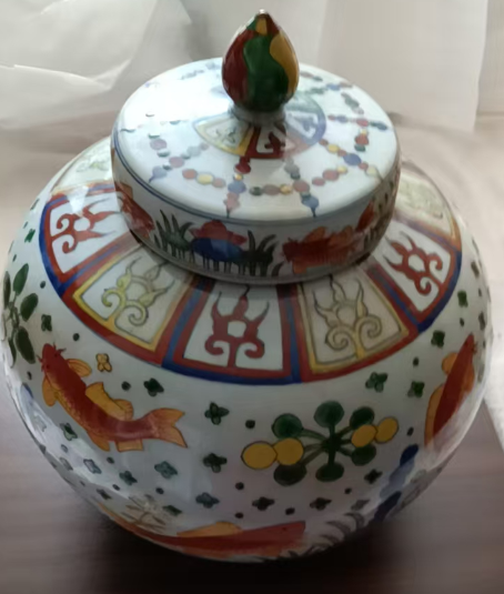 嘉靖年制《五彩鱼藻纹盖罐》-嘉城艺术交易平台