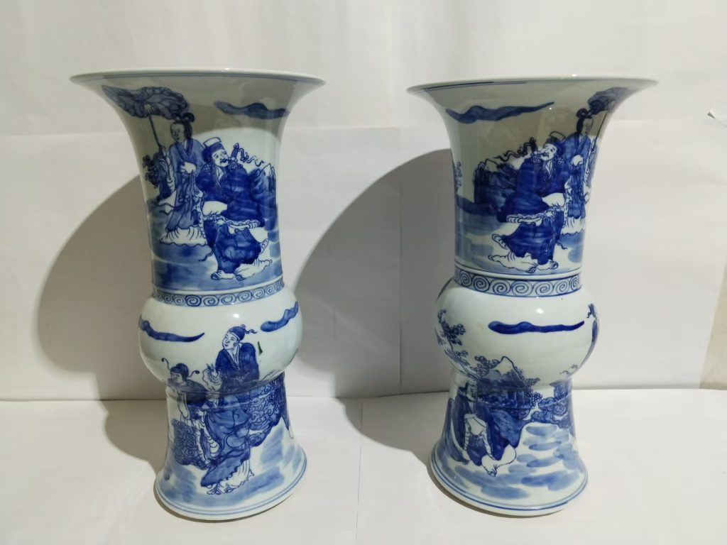 图片[1]-康熙年制《青花人物八仙花觚》一对-嘉城艺术交易平台