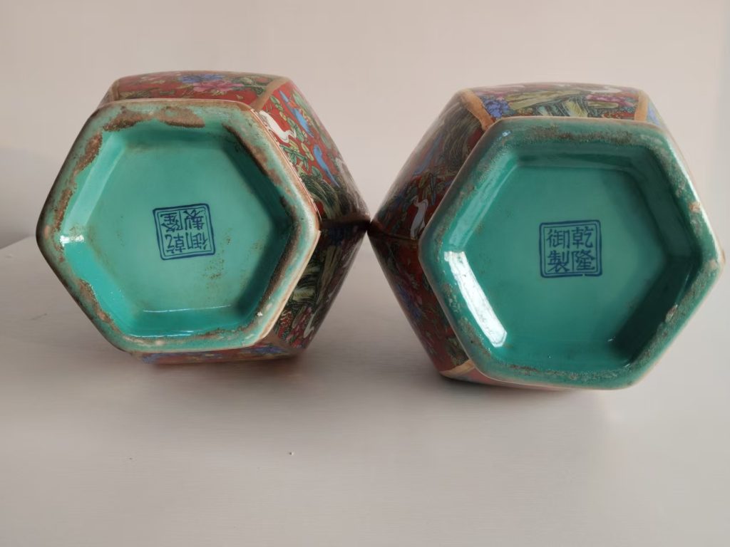 图片[2]-乾隆年制《百鸟朝凤六方赏瓶》一对-嘉城艺术交易平台