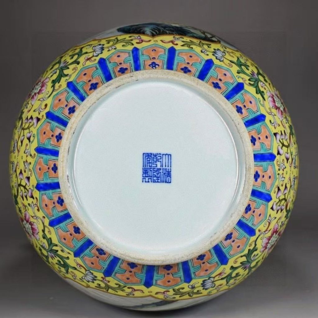 图片[2]-乾隆年制《珐琅彩鎏金宝莲花开窗西厢记人物纹象鼻尊》-嘉城艺术交易平台