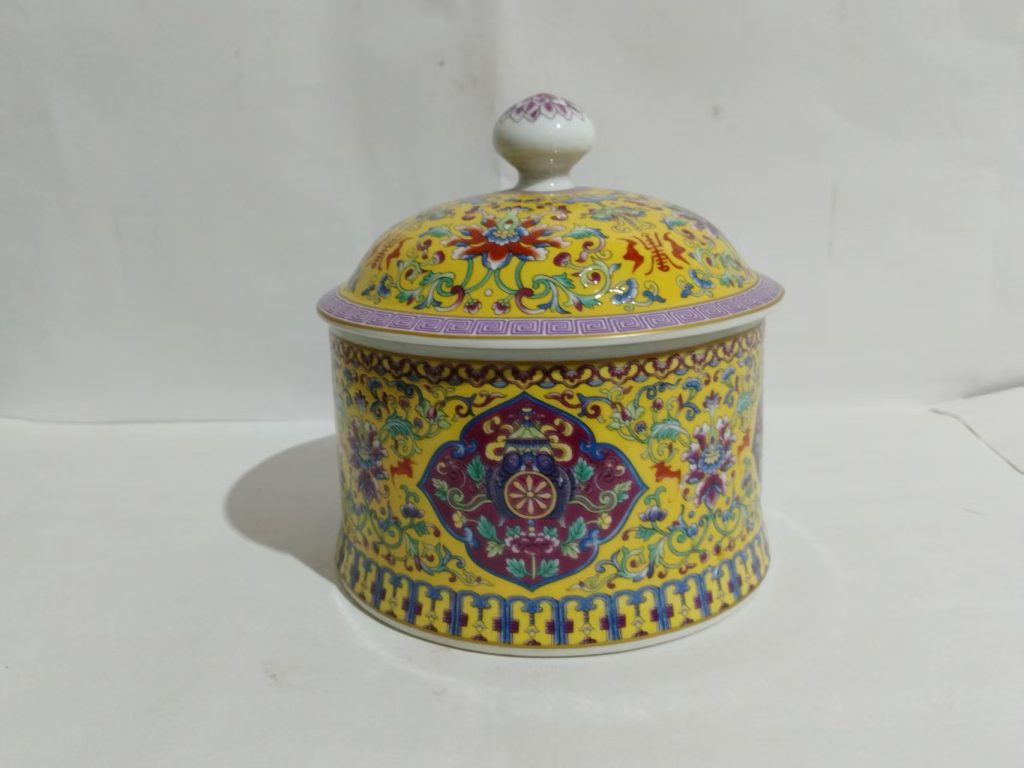 图片[1]-乾隆年制《珐琅彩盖罐》-嘉城艺术交易平台