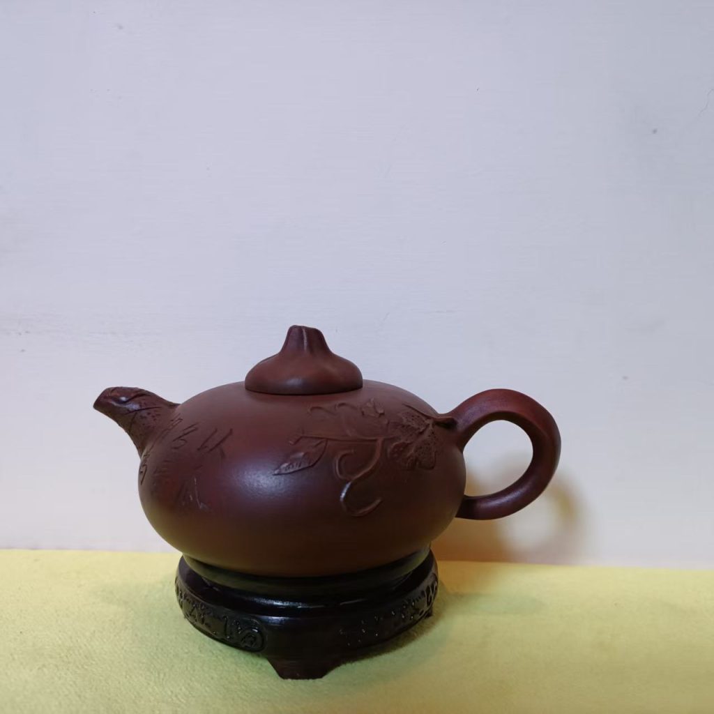 图片[1]-陈鸣远《紫砂壶》-嘉城艺术交易平台