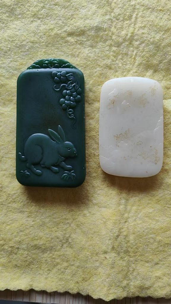 图片[2]-和田羊脂白玉山水牌、和田古玉(波菜绿)观音牌-嘉城艺术交易平台