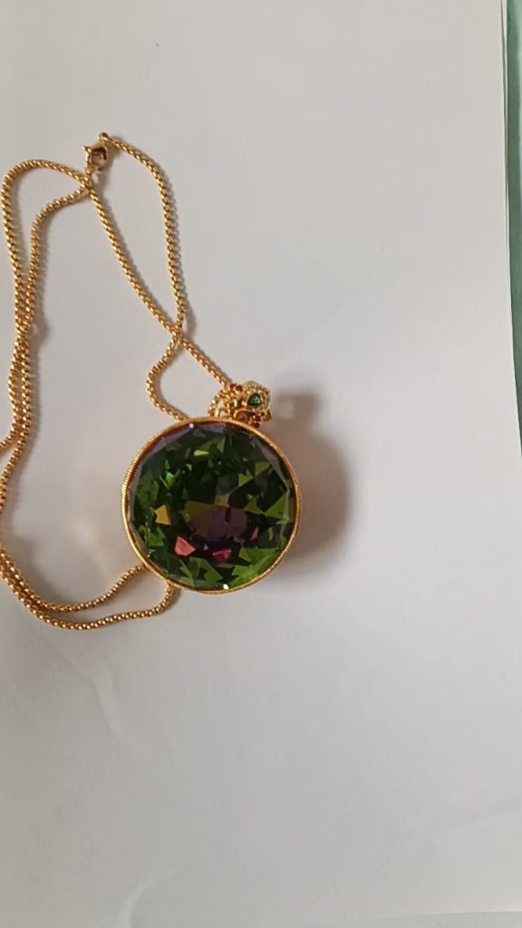 图片[1]-绿宝石《吊坠》-嘉城艺术交易平台