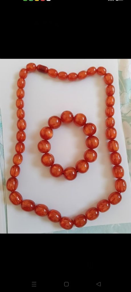 图片[1]-琥珀《项链、手串》-嘉城艺术交易平台