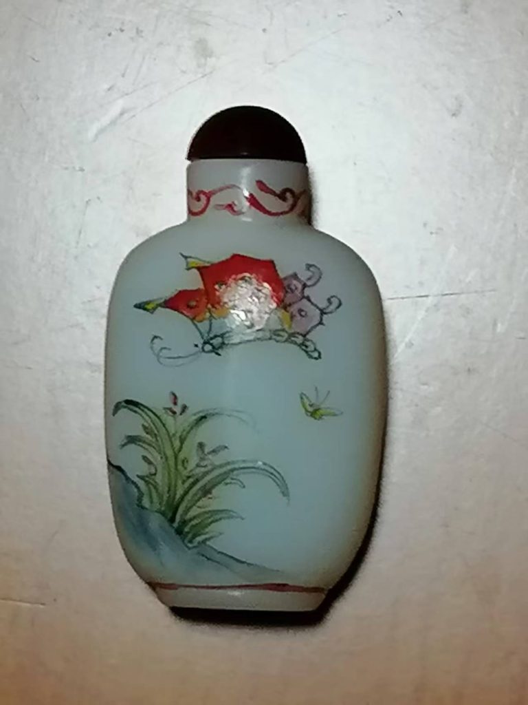 图片[1]-蝶恋花鼻烟壶-嘉城艺术交易平台