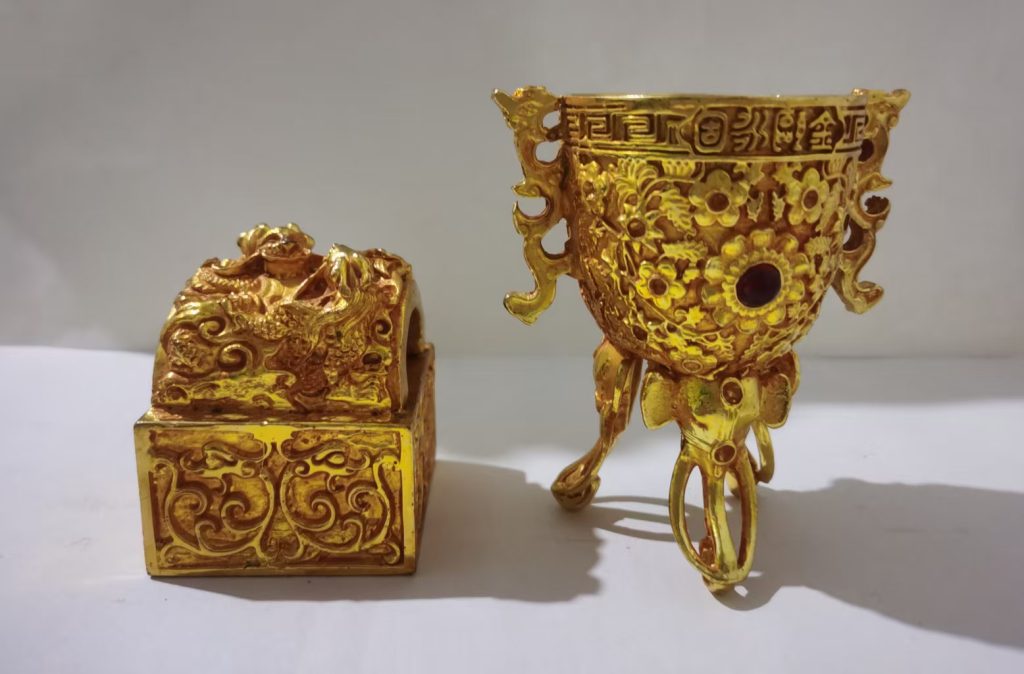 图片[1]-龙钮金印+金瓯永固杯-嘉城艺术交易平台