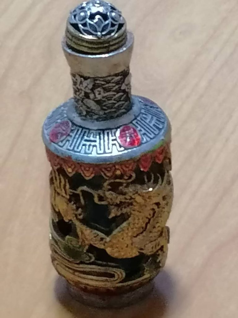 图片[1]-鎏金嵌宝石鼻烟壶-嘉城艺术交易平台