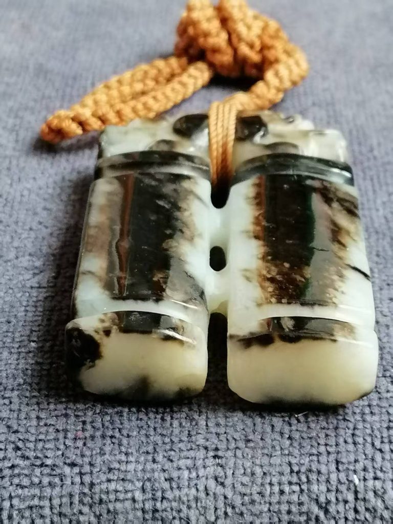 图片[1]-黑沁和田玉《连体玉猪龙》-嘉城艺术交易平台