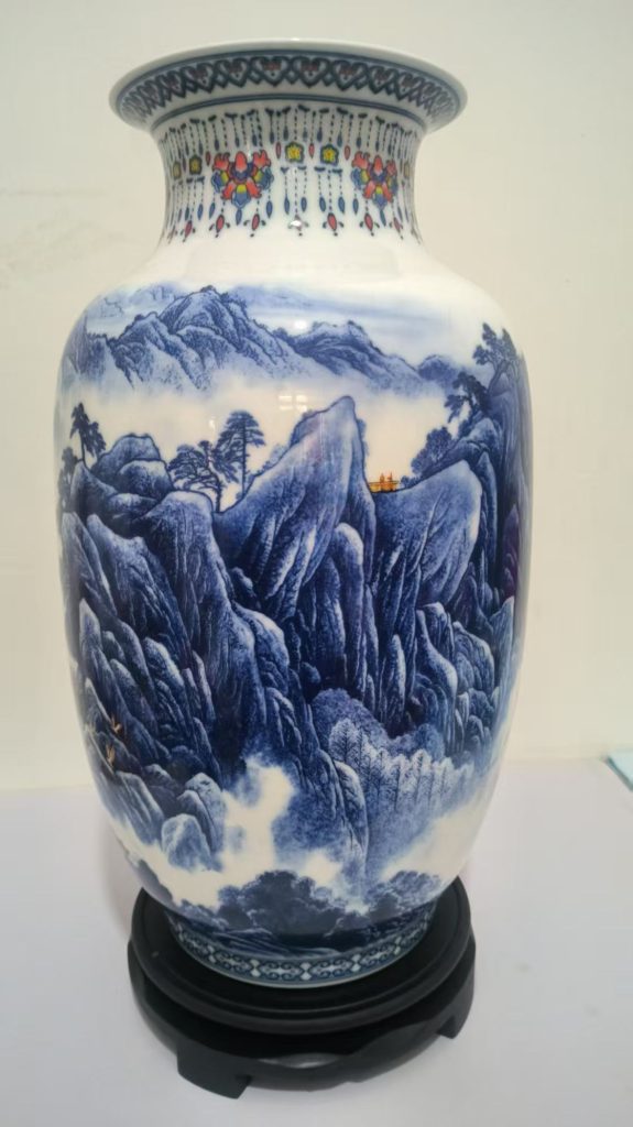 图片[1]-张松茂《黄山胜景瓶》-嘉城艺术交易平台