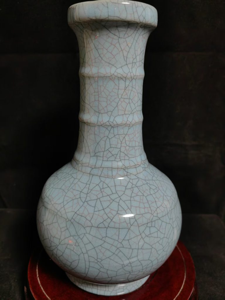 图片[1]-宋《哥窑弦纹瓶》-嘉城艺术交易平台