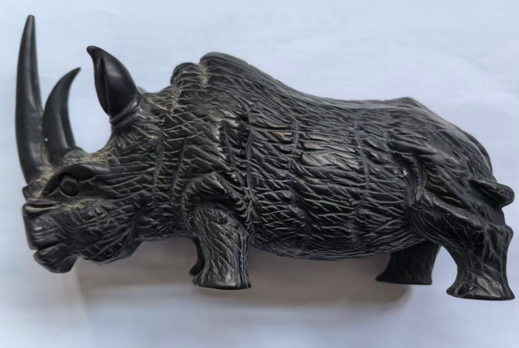图片[1]-和田玉《犀牛》摆件-嘉城艺术交易平台