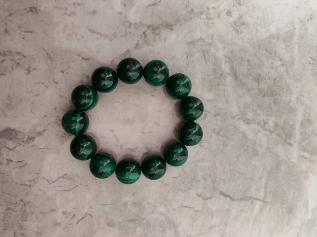 图片[1]-孔雀石《手串》-嘉城艺术交易平台