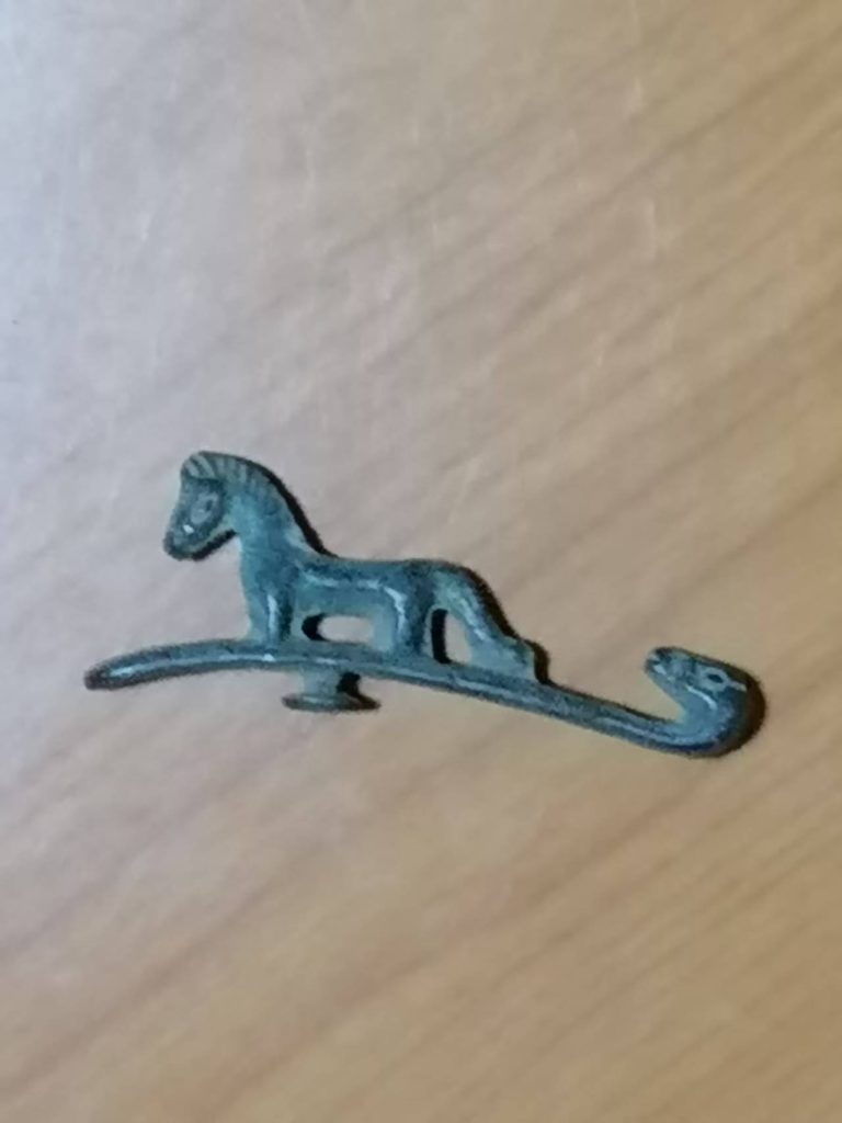 图片[2]-兽形青铜带钩-嘉城艺术交易平台