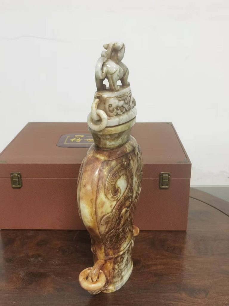 图片[2]-高古玉《环耳玉盖瓶》-嘉城艺术交易平台