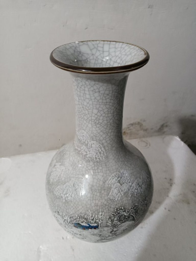 图片[1]-乾隆年制《溪山访友雪景瓷瓶》-嘉城艺术交易平台