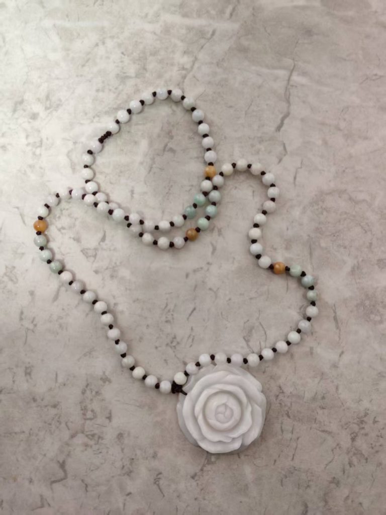 图片[1]-翡翠《项链、吊坠》-嘉城艺术交易平台