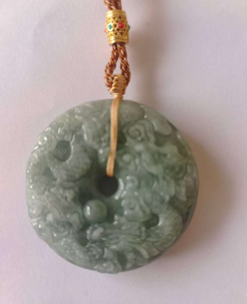 图片[2]-翡翠《九龙护主平安扣》-嘉城艺术交易平台