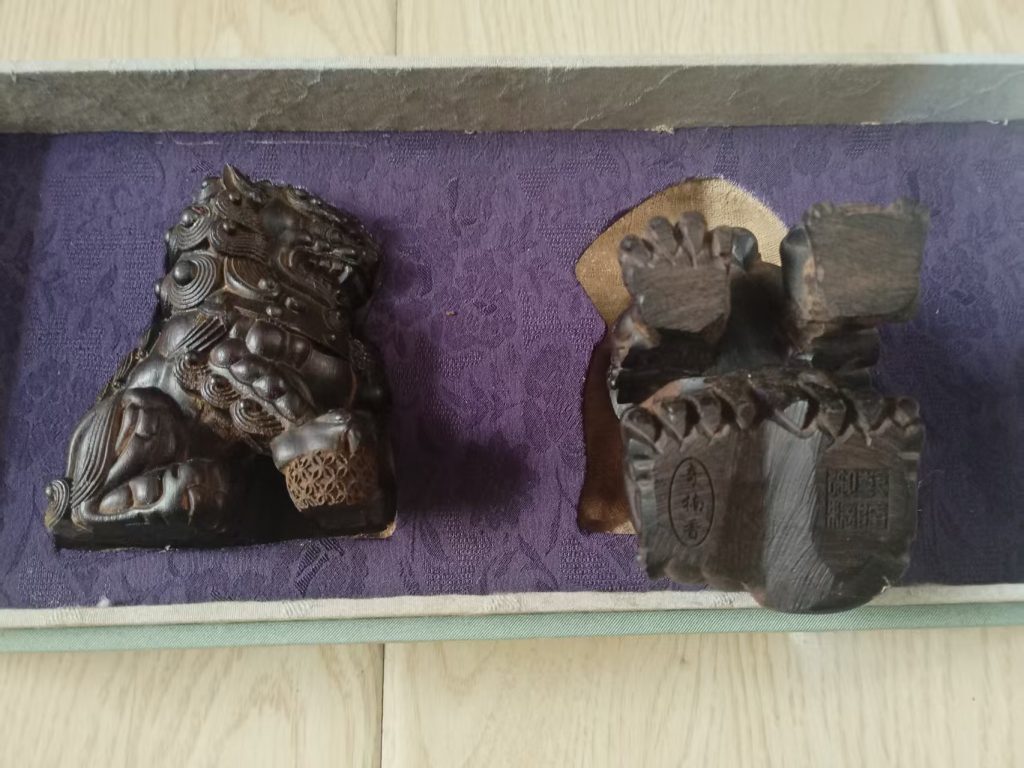 图片[2]-乾隆年制《奇楠香狮子一对》-嘉城艺术交易平台