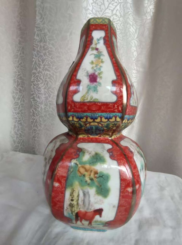 图片[1]-乾隆年制《十二生肖葫芦瓶》-嘉城艺术交易平台