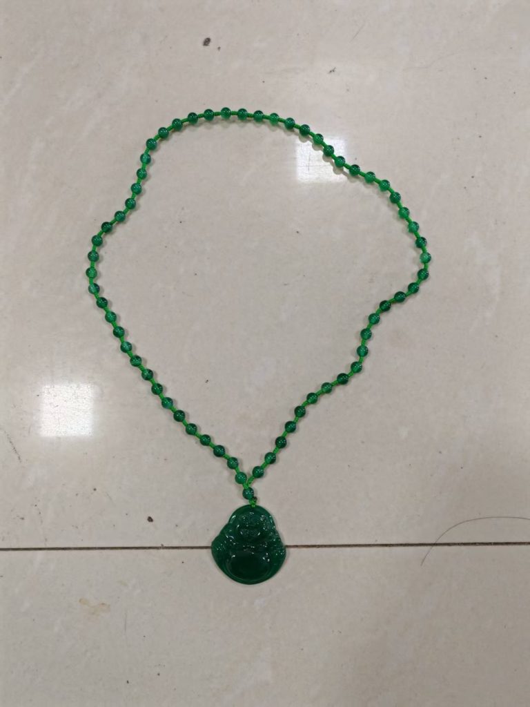 图片[1]-干青种翡翠《珠链吊坠》-嘉城艺术交易平台