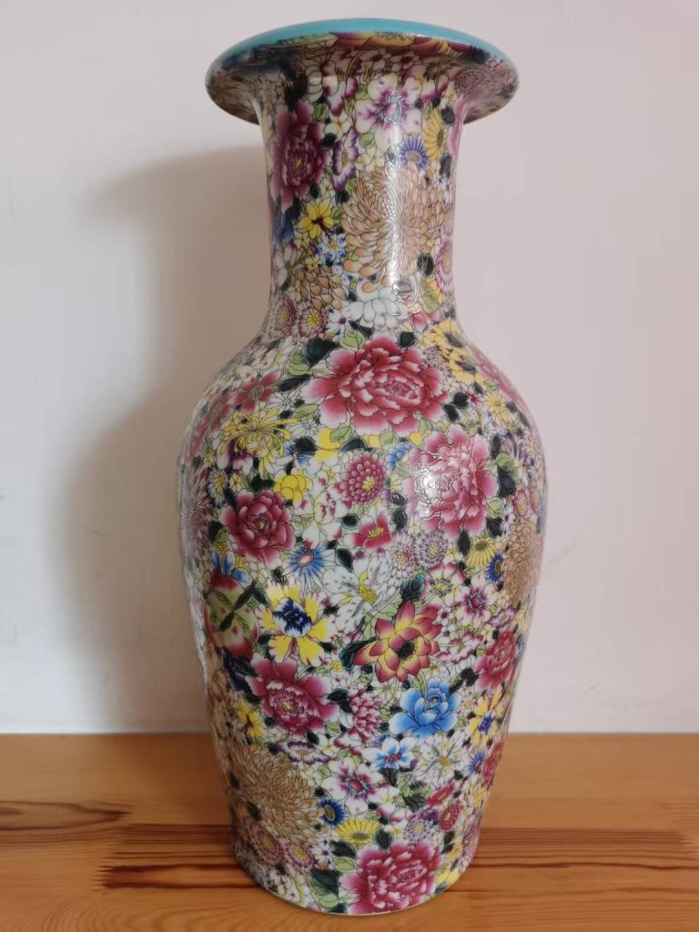 图片[1]-康熙年制《万花不落地瓷瓶》-嘉城艺术交易平台