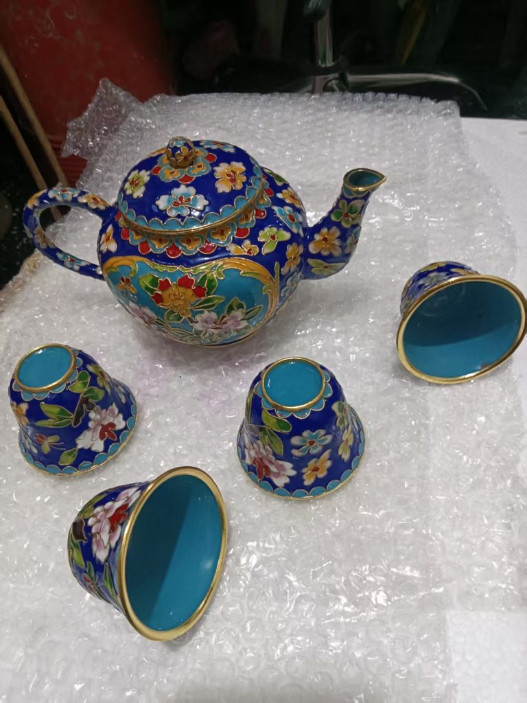 图片[1]-珐琅彩壶杯-嘉城艺术交易平台