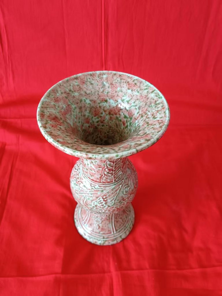 图片[2]-枢府釉印花龙凤纹花觚-嘉城艺术交易平台