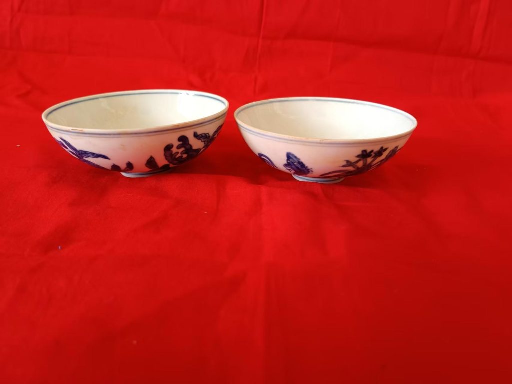 图片[1]-成化年制《青花斗笠碗》一对-嘉城艺术交易平台