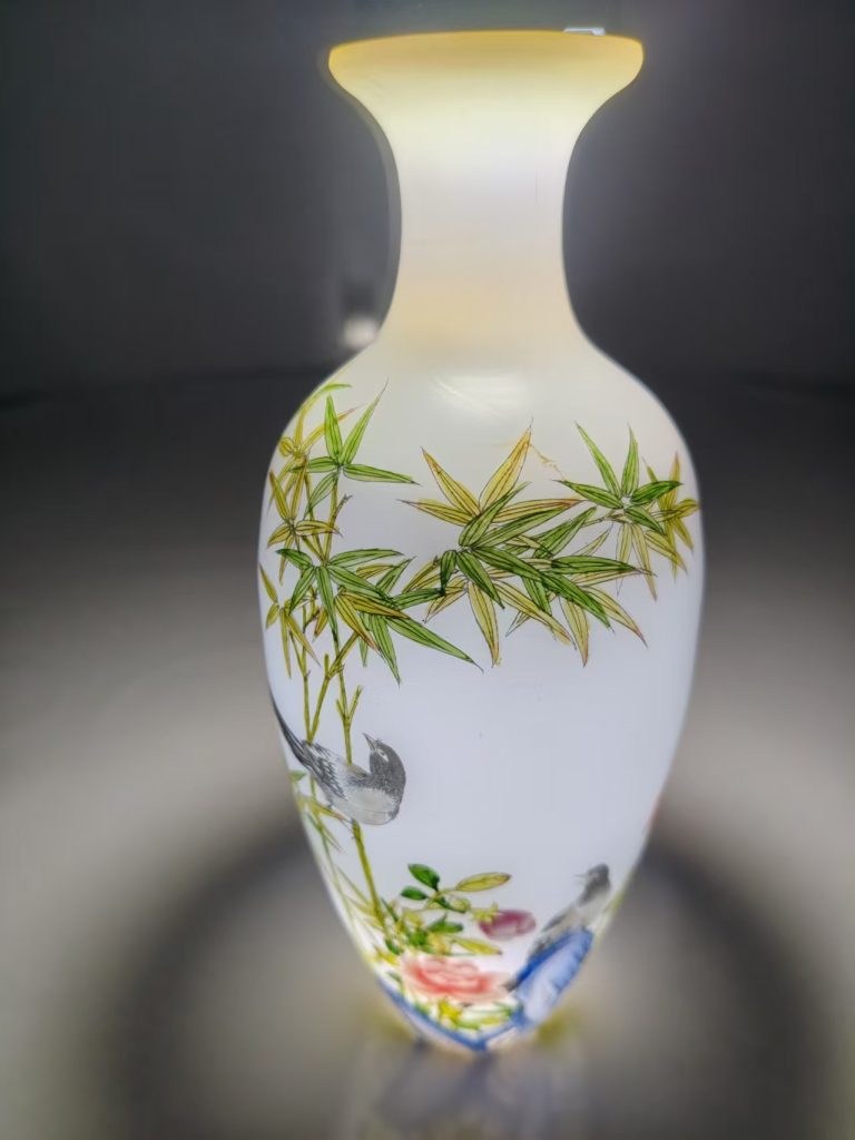 图片[1]-雍正御制《琉璃画珐琅花鸟纹赏瓶》-嘉城艺术交易平台