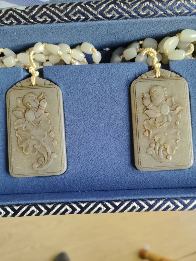 图片[1]-和田玉《荷花童子》子冈牌-嘉城艺术交易平台