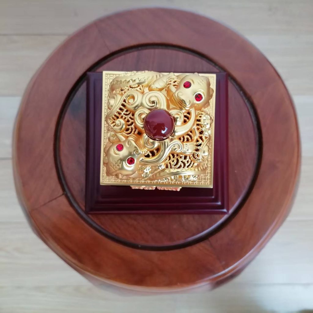 图片[5]-吴元全、程淑美《和平盛世徽宝》（青玉版）-嘉城艺术交易平台