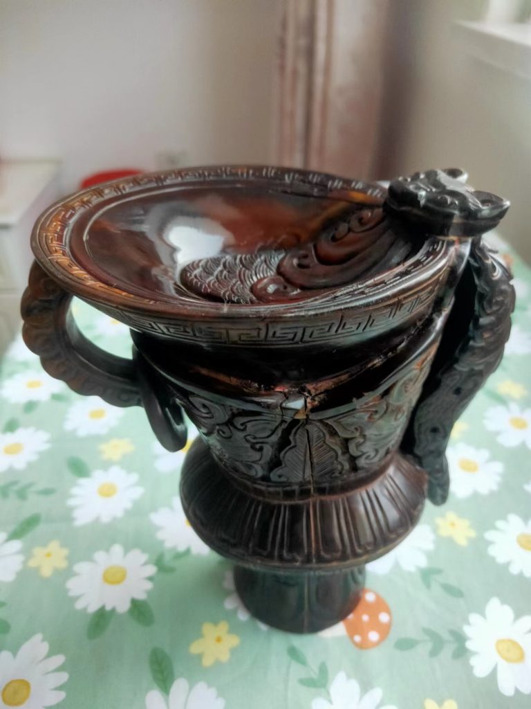 图片[1]-兽首螭龙纹角雕爵杯-嘉城艺术交易平台