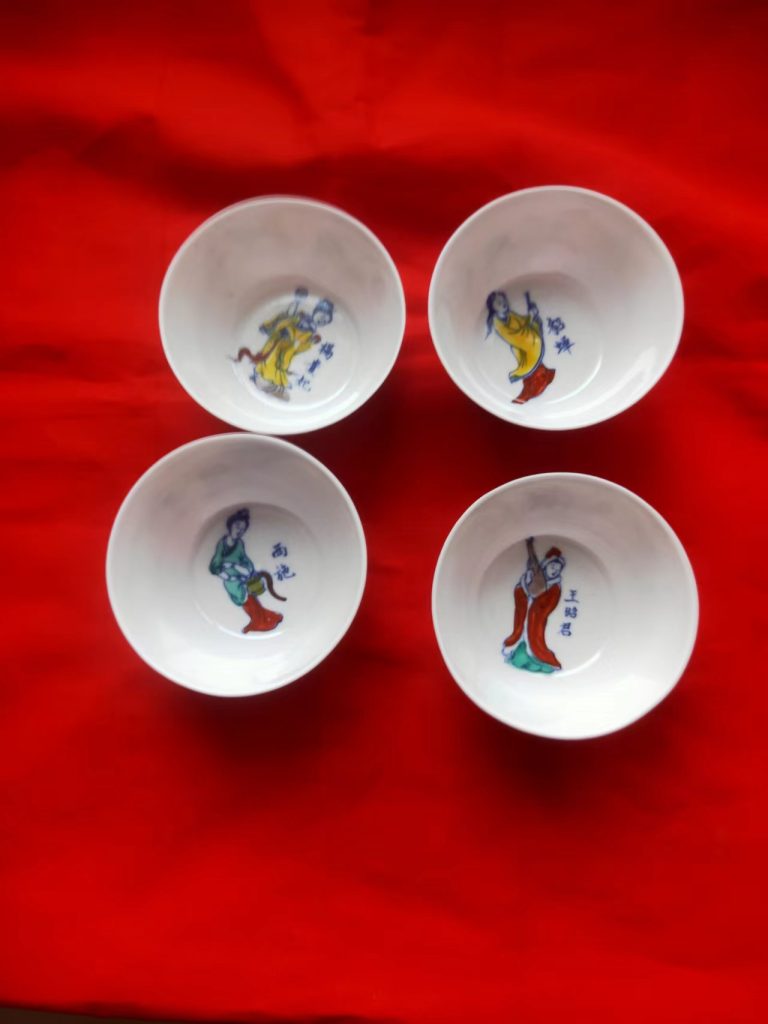 图片[2]-成化年制《斗彩鸡缸杯》-嘉城艺术交易平台