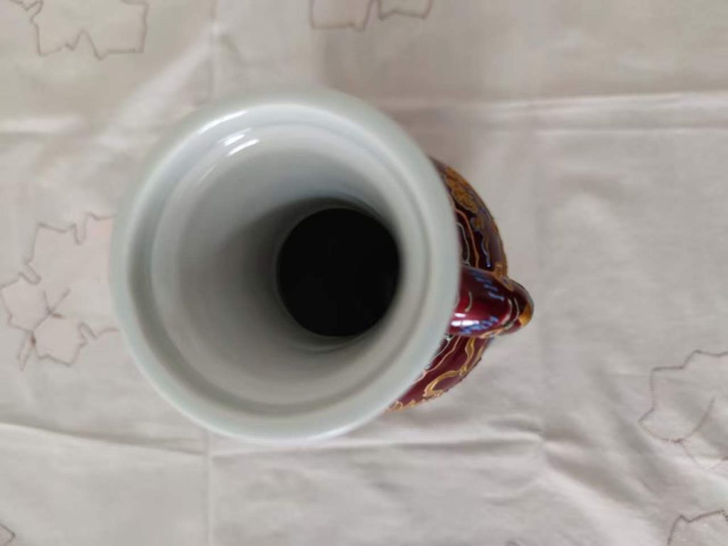 图片[2]-清代《酱紫釉描金夔龙纹象耳瓶》-嘉城艺术交易平台