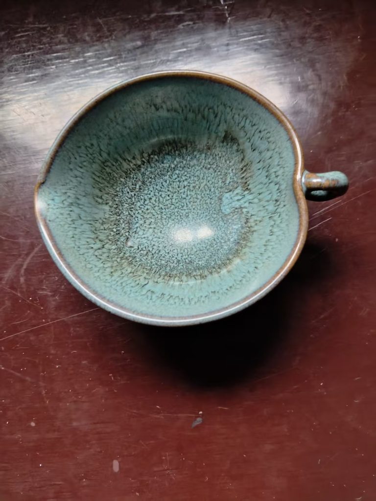 图片[1]-钧窑《桃形带柄水洗》-嘉城艺术交易平台